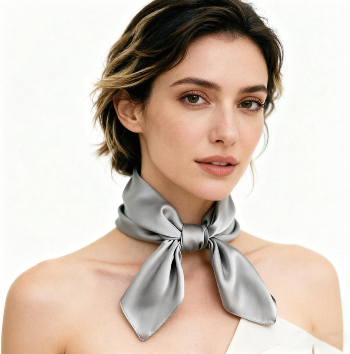 Solid-Coloured Silk Scarf–Lightweight 70x70cm Square Plain Scarf Wraps Pure Silk Scarves Natural Silk Neckerchief Headscarf Women